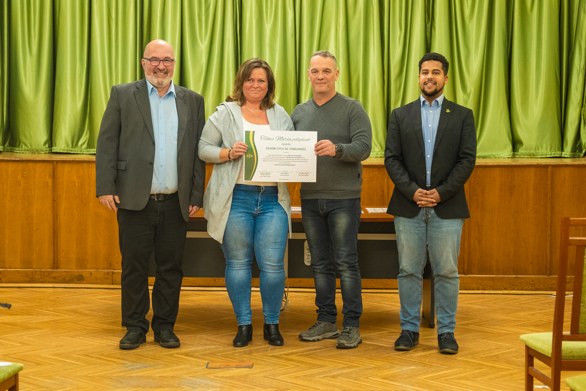 Társasházi pályázatok oklevélátadó