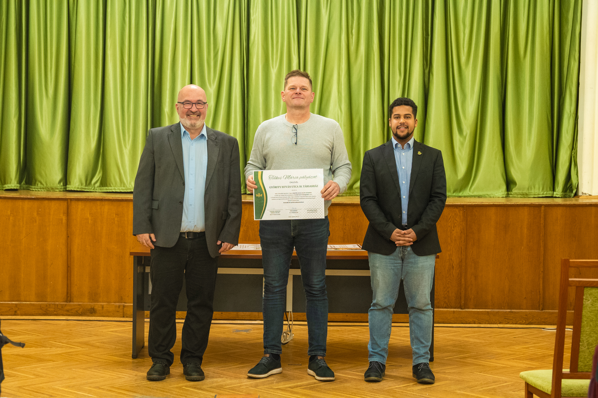 Társasházi pályázatok oklevélátadó
